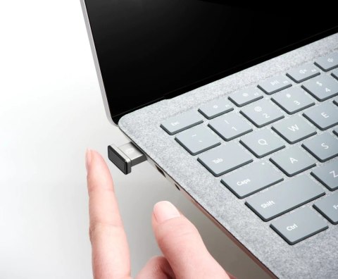 Czytnik palca VeriMark IT Fingerprint Key Czytnik palca VeriMark IT Fingerprint Key