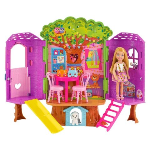 Lalka Barbie Chelsea Domek na drzewie + akcesoria Lalka Barbie Chelsea Domek na drzewie + akcesoria