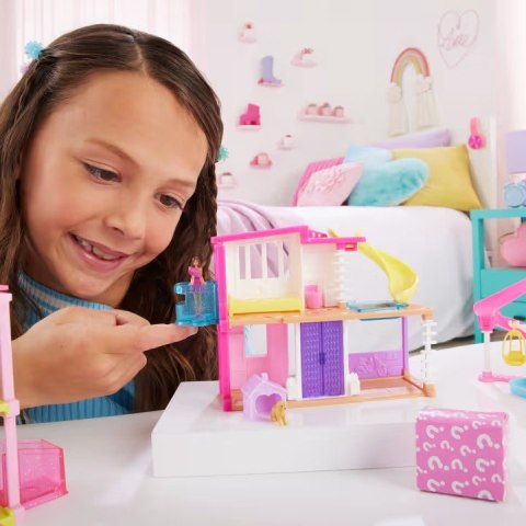 Zestaw Barbie Barbieland Mini Domek i lalka Zestaw Barbie Barbieland Mini Domek i lalka