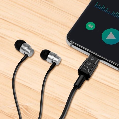 Adapter audio USB-C/M na 3.5mm/F, DAC, EQ