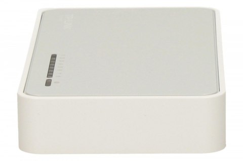 SF1008D switch L2 8x10/100 Desktop SF1008D switch L2 8x10/100 Desktop