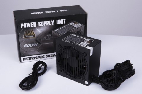 Zasilacz komputerowy 600W z certyfikatem 80+ Bronze Zasilacz komputerowy 600W z certyfikatem 80+ Bronze