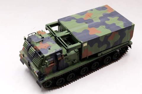 Model plastikowy M270/A1 Multiple Launch Rocket System Model plastikowy M270/A1 Multiple Launch Rocket System