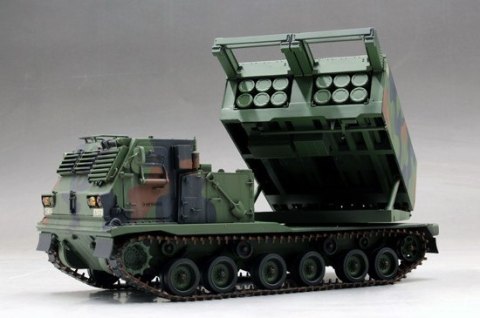 Model plastikowy M270/A1 Multiple Launch Rocket System Model plastikowy M270/A1 Multiple Launch Rocket System