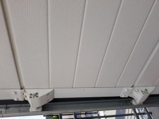 Brama garażowa segmentowa Jarmex z napędem DEA (Wymiar: 2150x3000mm)