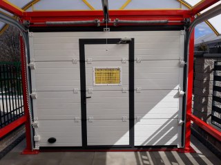 Brama garażowa segmentowa Jarmex z napędem DEA (Wymiar: 2260x2500mm)