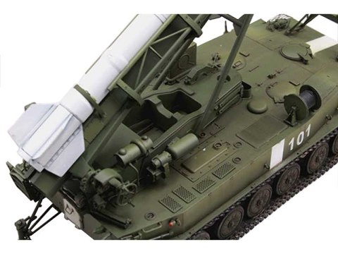 Model plastikowy Wyrzutnia 2P16 z pociskiem 2k6 Luna Model plastikowy Wyrzutnia 2P16 z pociskiem 2k6 Luna